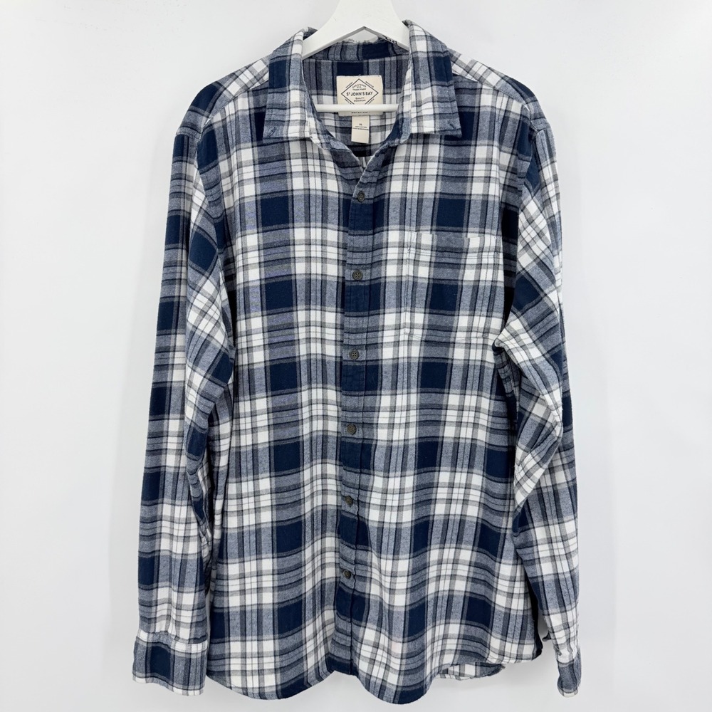 St. Johns Bay Flannel Shirt Mens XL Navy Blue White Plaid Long Sleeve Button Up